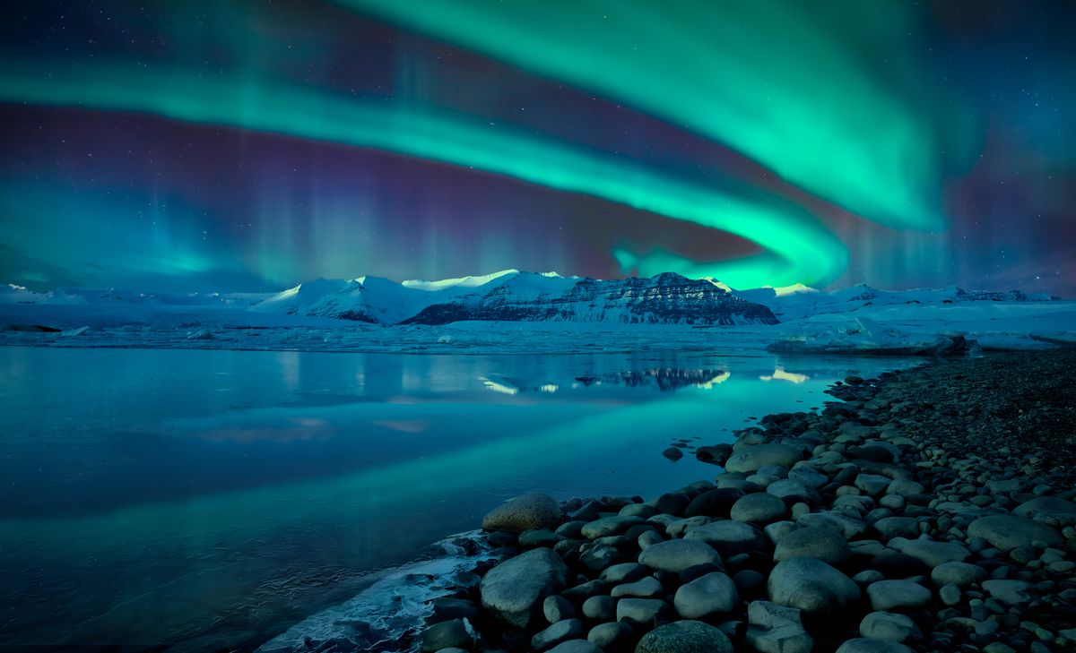 Icebergs et aurores boréales