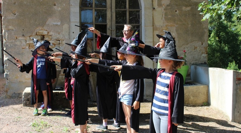 Wizard American Camp dans les Deux S&egrave;vres : Les Ch&acirc;teliers 7 &agrave; 13 ans