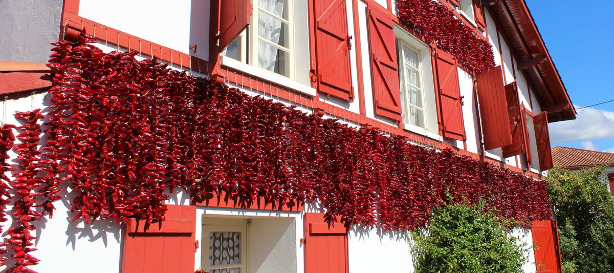 PAYS BASQUE - Spécial fête du piment
