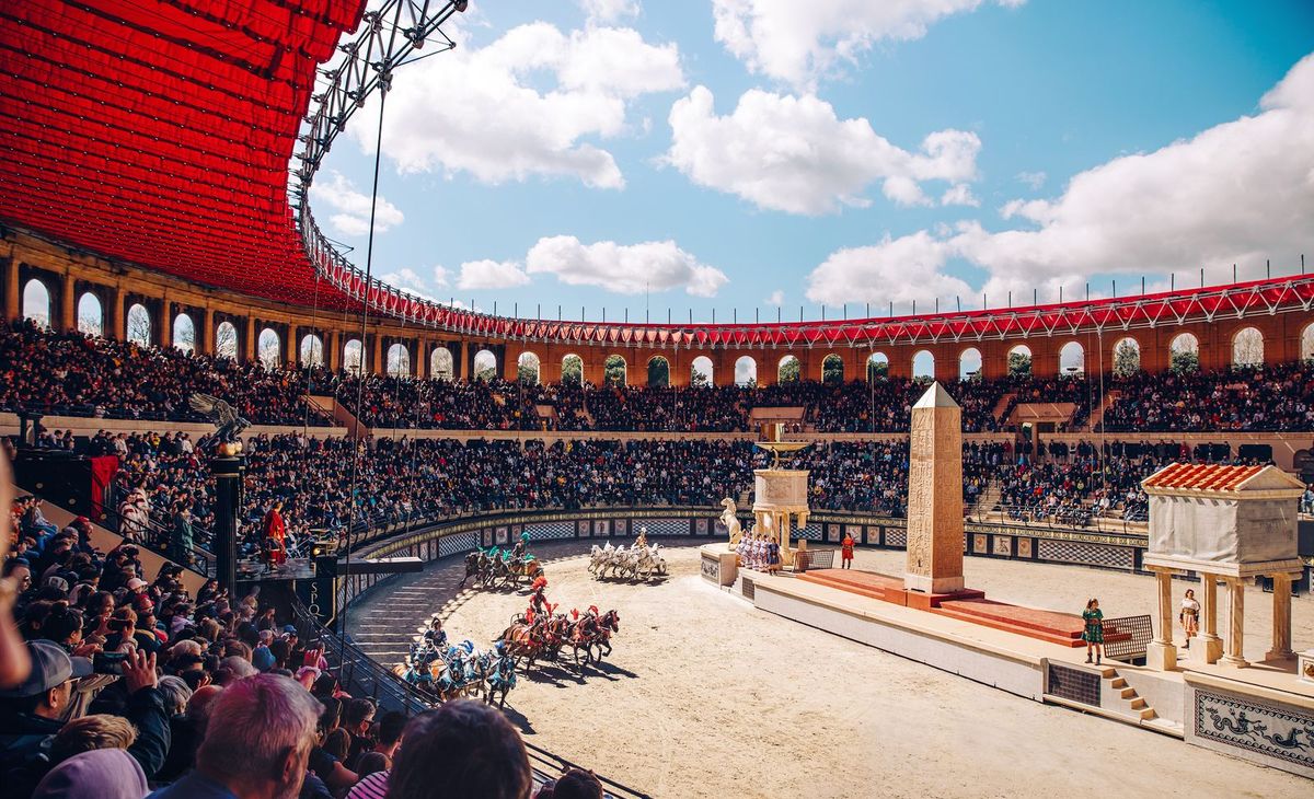 LE PUY DU FOU ET LA CINESCENIE