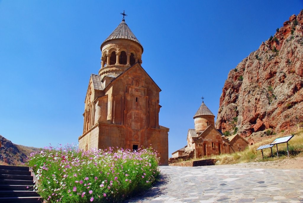 monastère_noravank_ARMENIE_©shutterstock_169168577 - Copie