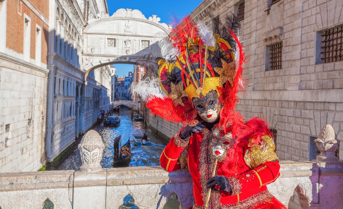 Les plus beaux carnavals : Venise et Viareggio