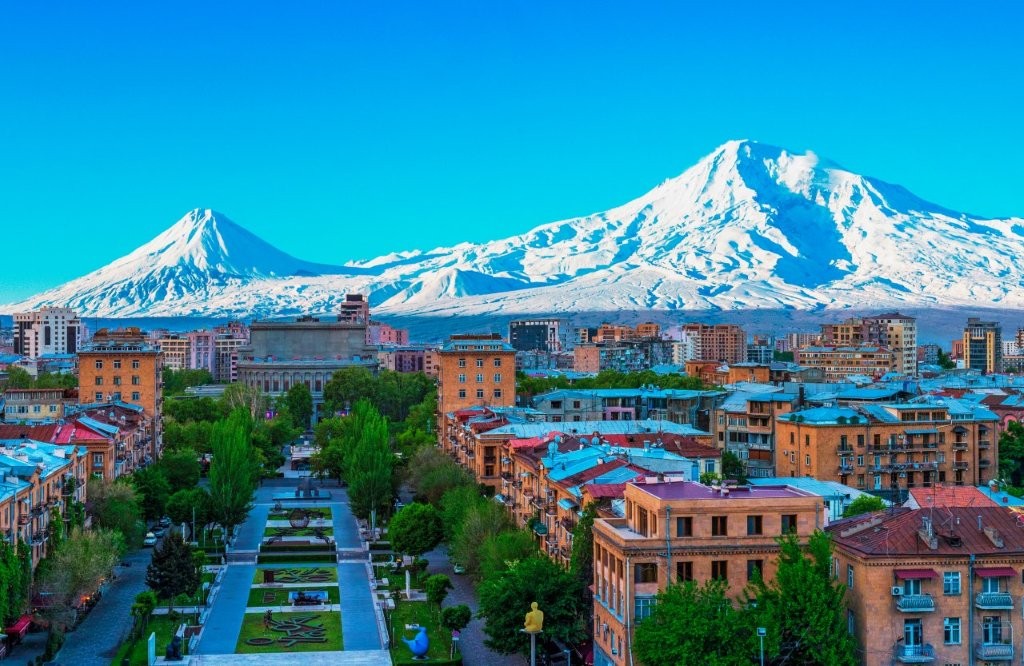 vu_montagne_ararat_©shutterstock_1450464164
