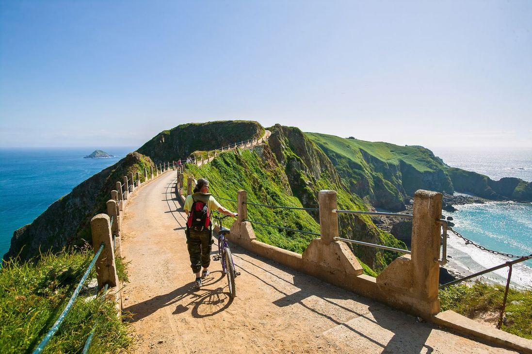 LES ILES ANGLO NORMANDES, un petit air d'Angleterre